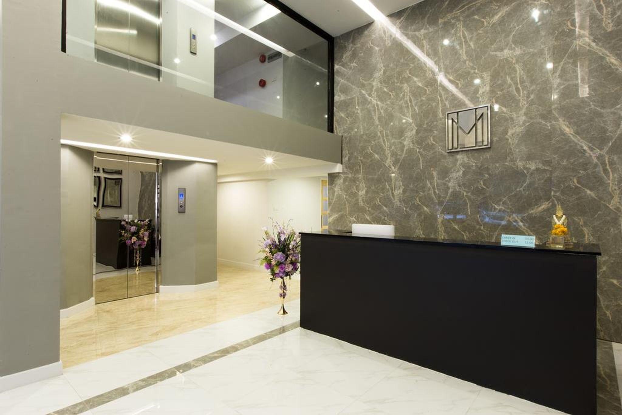 Metro Hotel Банкок Екстериор снимка