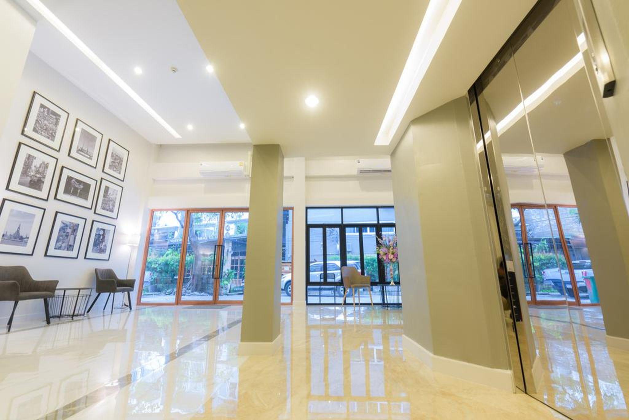 Metro Hotel Банкок Екстериор снимка