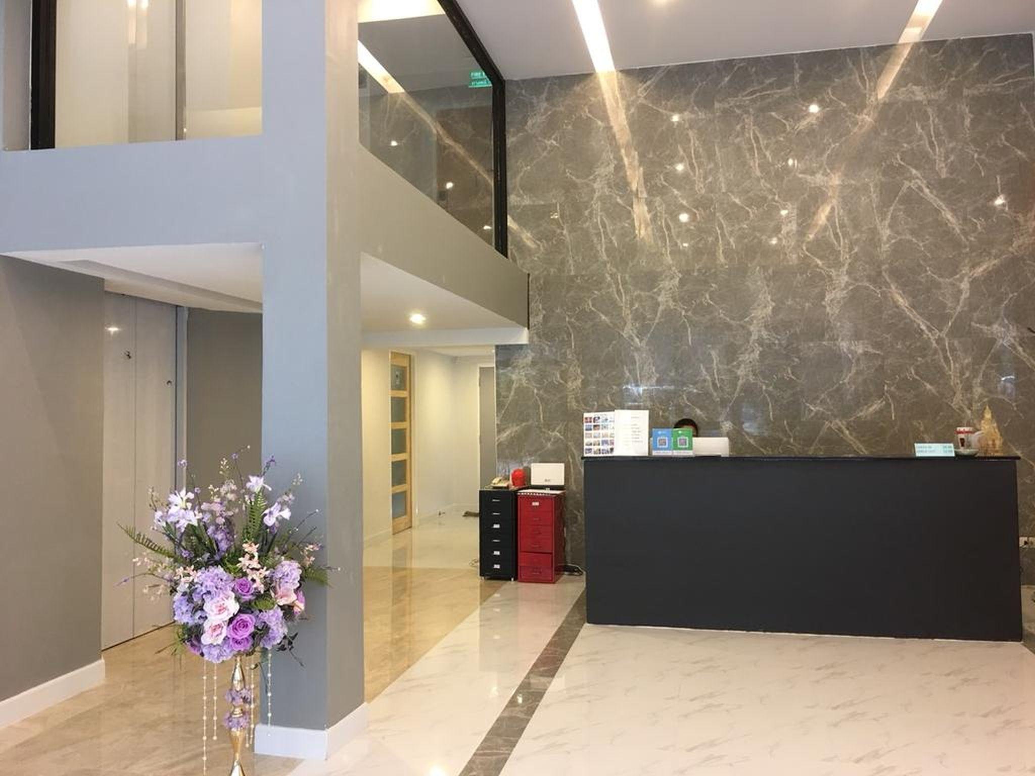 Metro Hotel Банкок Екстериор снимка