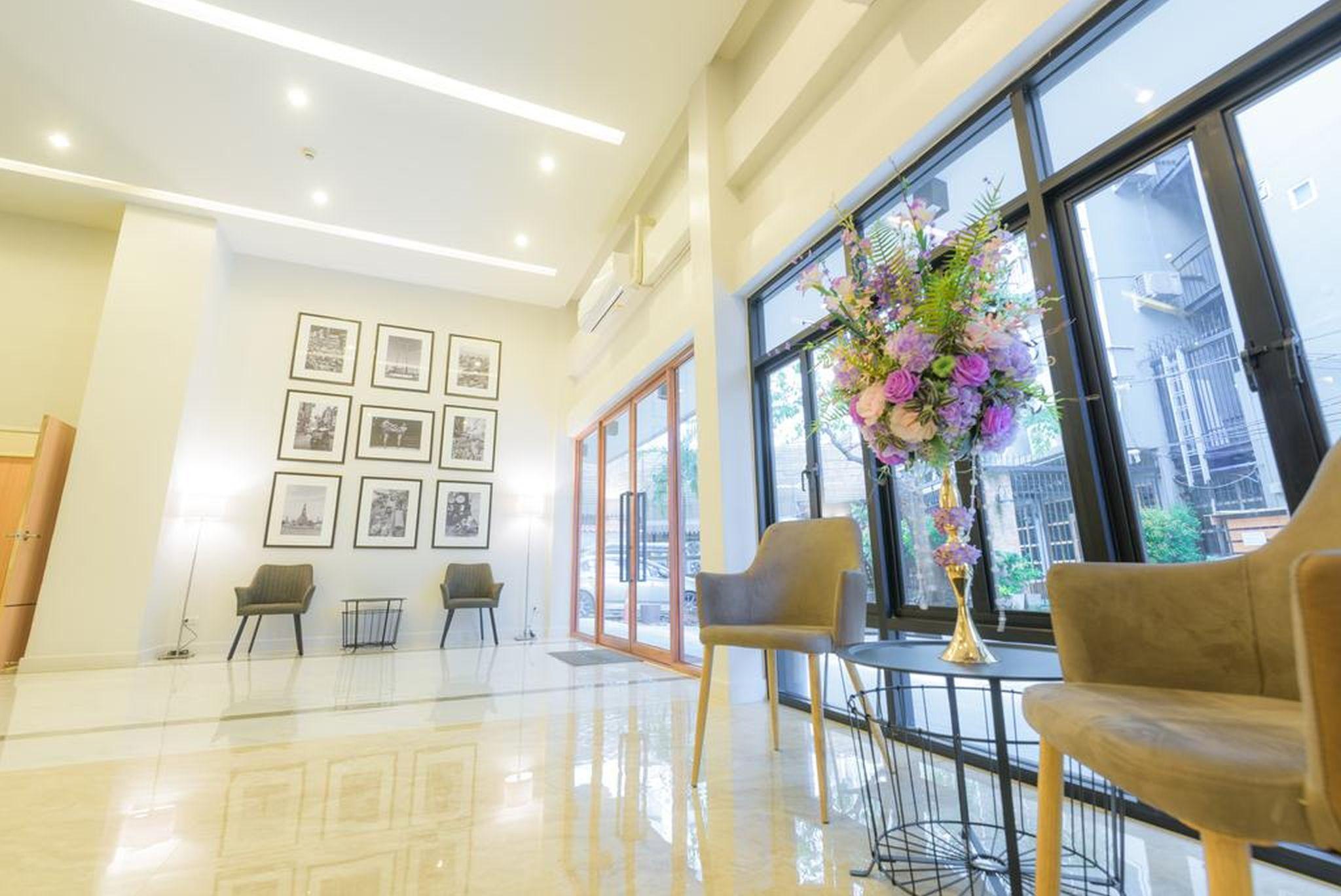 Metro Hotel Банкок Екстериор снимка