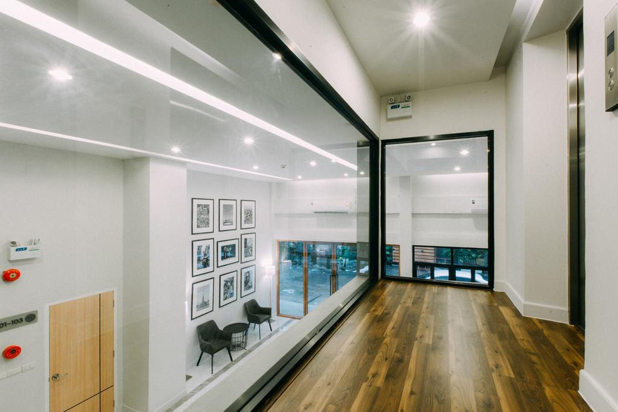 Metro Hotel Банкок Екстериор снимка